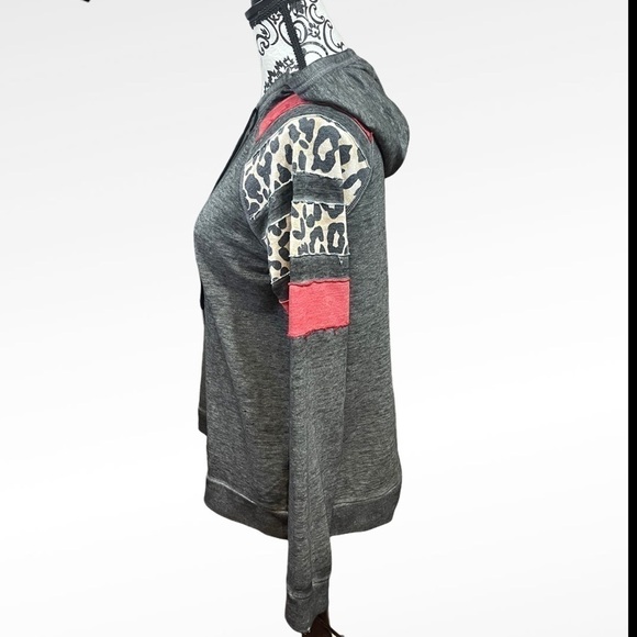 Charcoal Heather Gray & Animal Print Hoodie - Picture 3 of 8